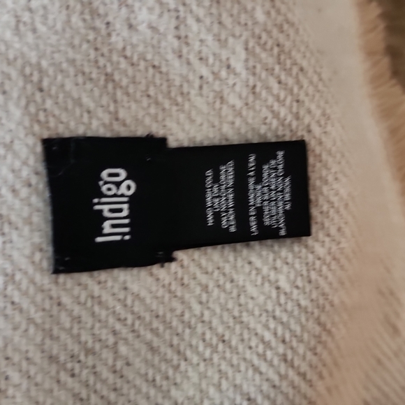 Indigo Plaid Blanket Style Scarf - Picture 5 of 5